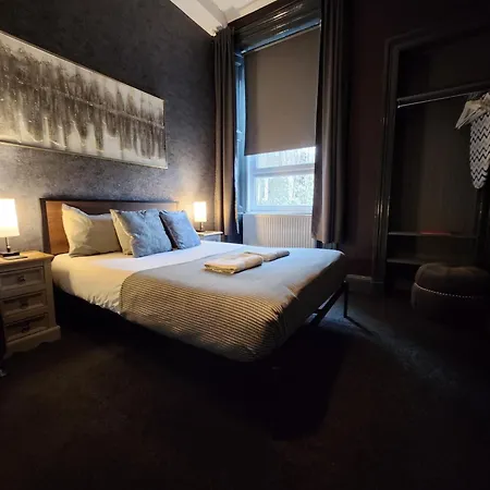 Frederick Douglass - Rooms In The City-3